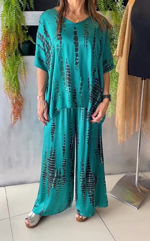 Entspannter Satin-Zweiteiler mit Rundhals