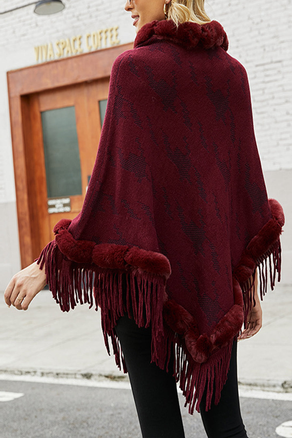 Wollmode Furry Shawl with Tassel Collar