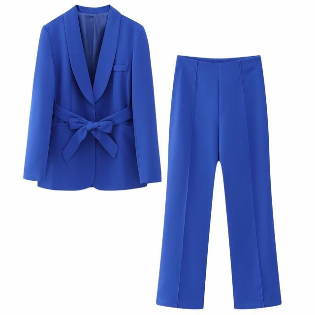 Elegantes Damen-Zweiteiler-Set: Blazer mit Gürtel & Hose von WolffMode