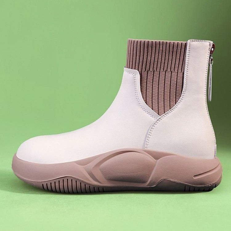 Klassische Stiefelette von WOLFFMODE mit flachem Absatz