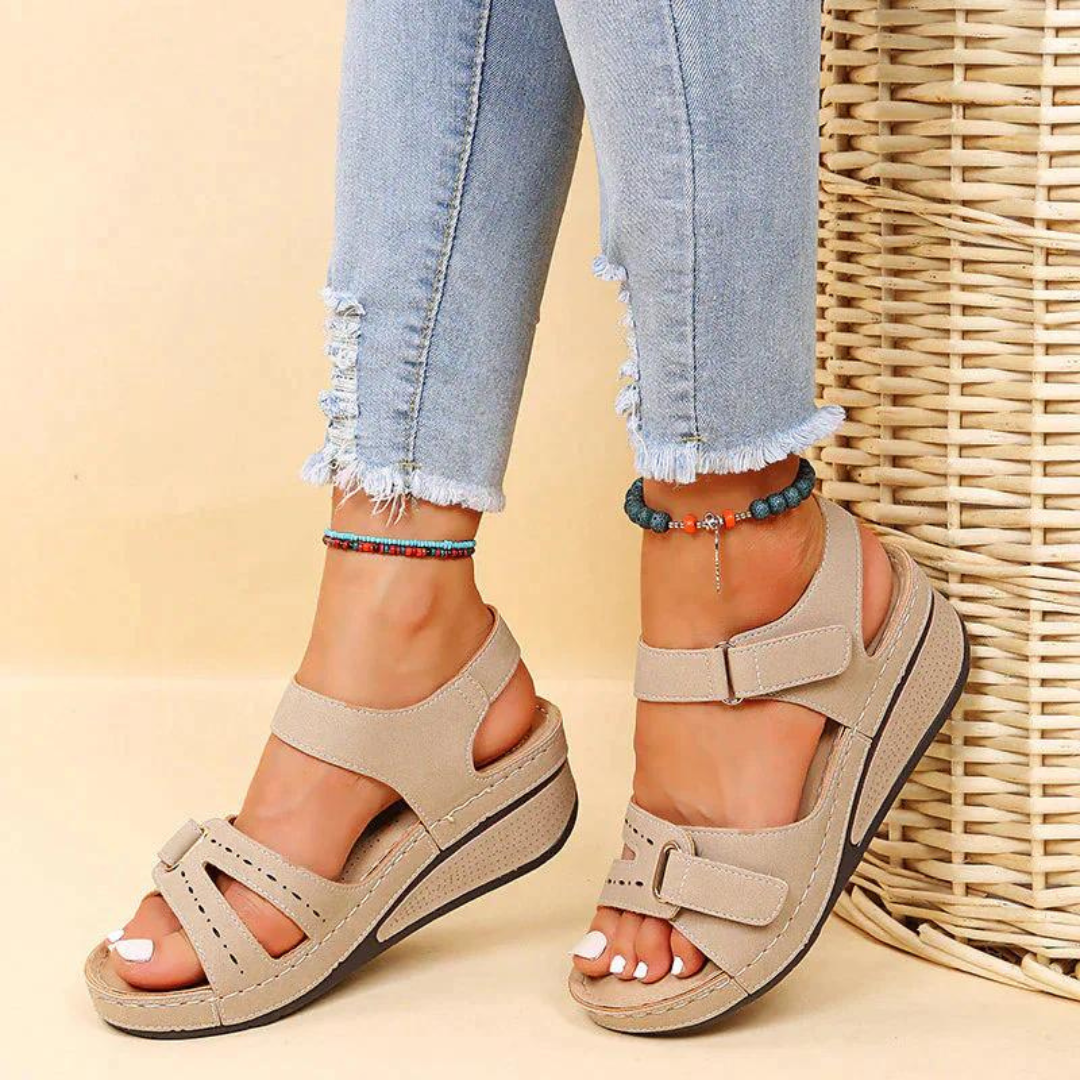 Komfortable und unterstützende orthopädische Sandalen für Damen