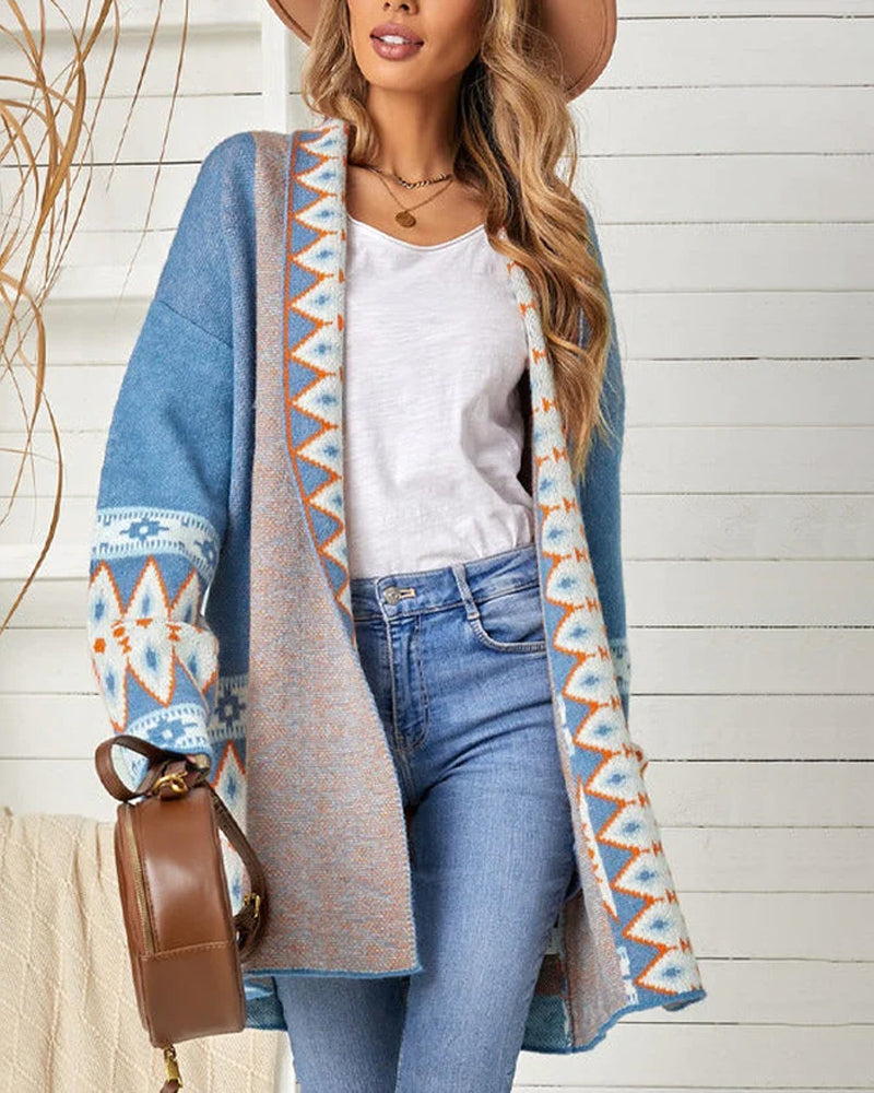 Cooler, loose-fitting printed coat