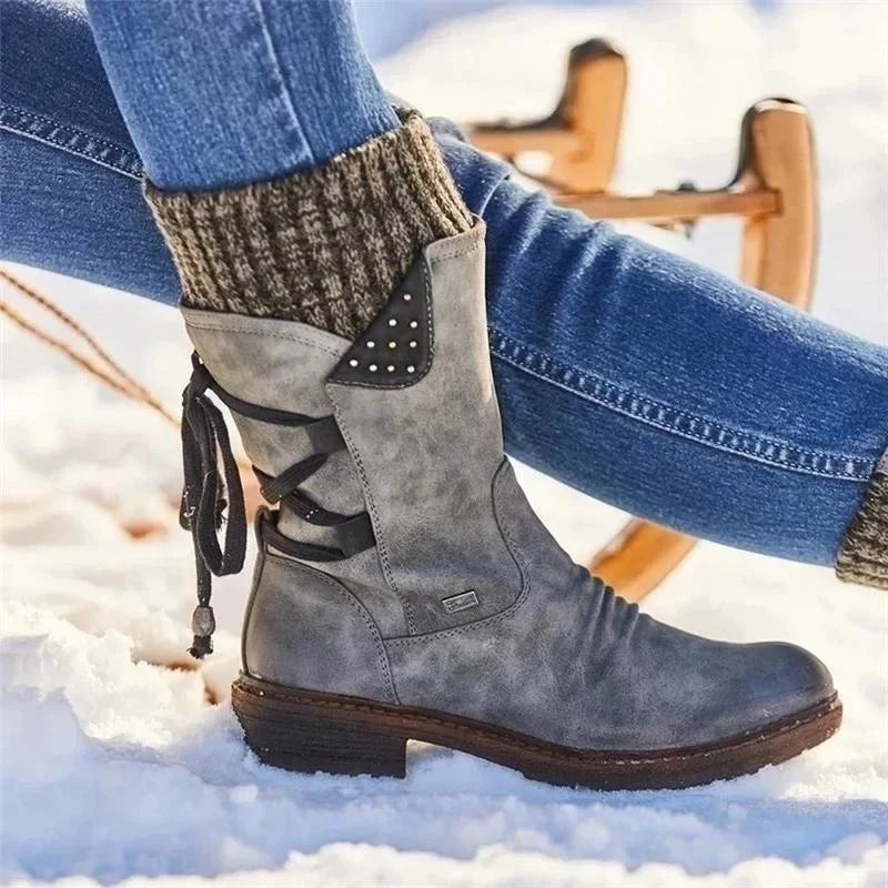 Women's Low-Top WOLF Winter Boots