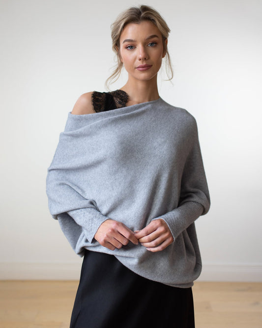 Eleganter, asymmetrisch drapierter Cressida™-Pullover mit Rundhalsausschnitt