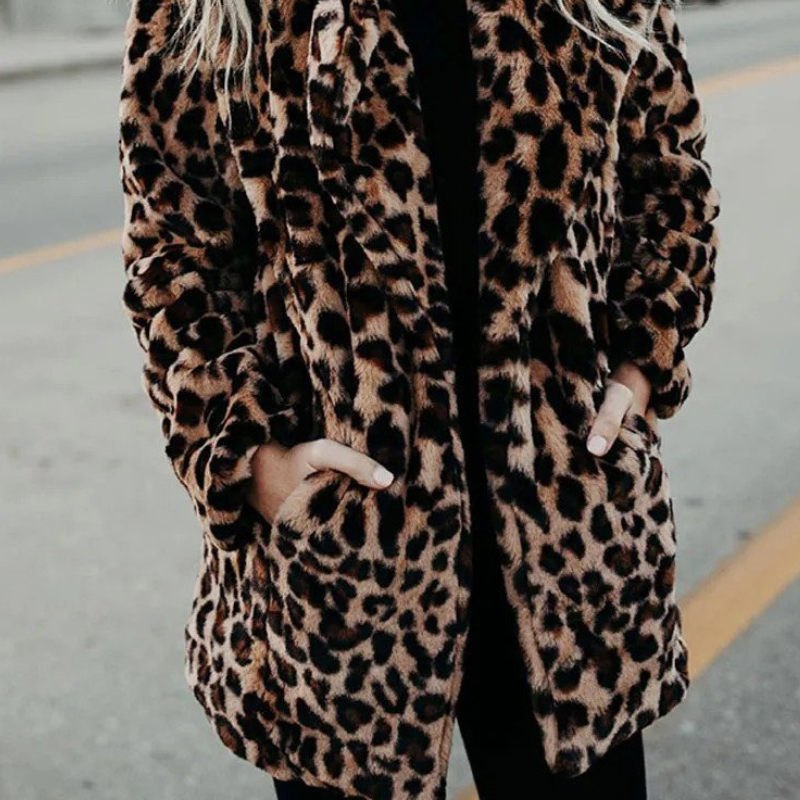 Frauen Wintermantel aus Kunstfell Leopard-Print