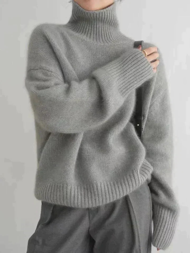 Linea Cashmere Turtleneck Sweater by WOLFFMODE