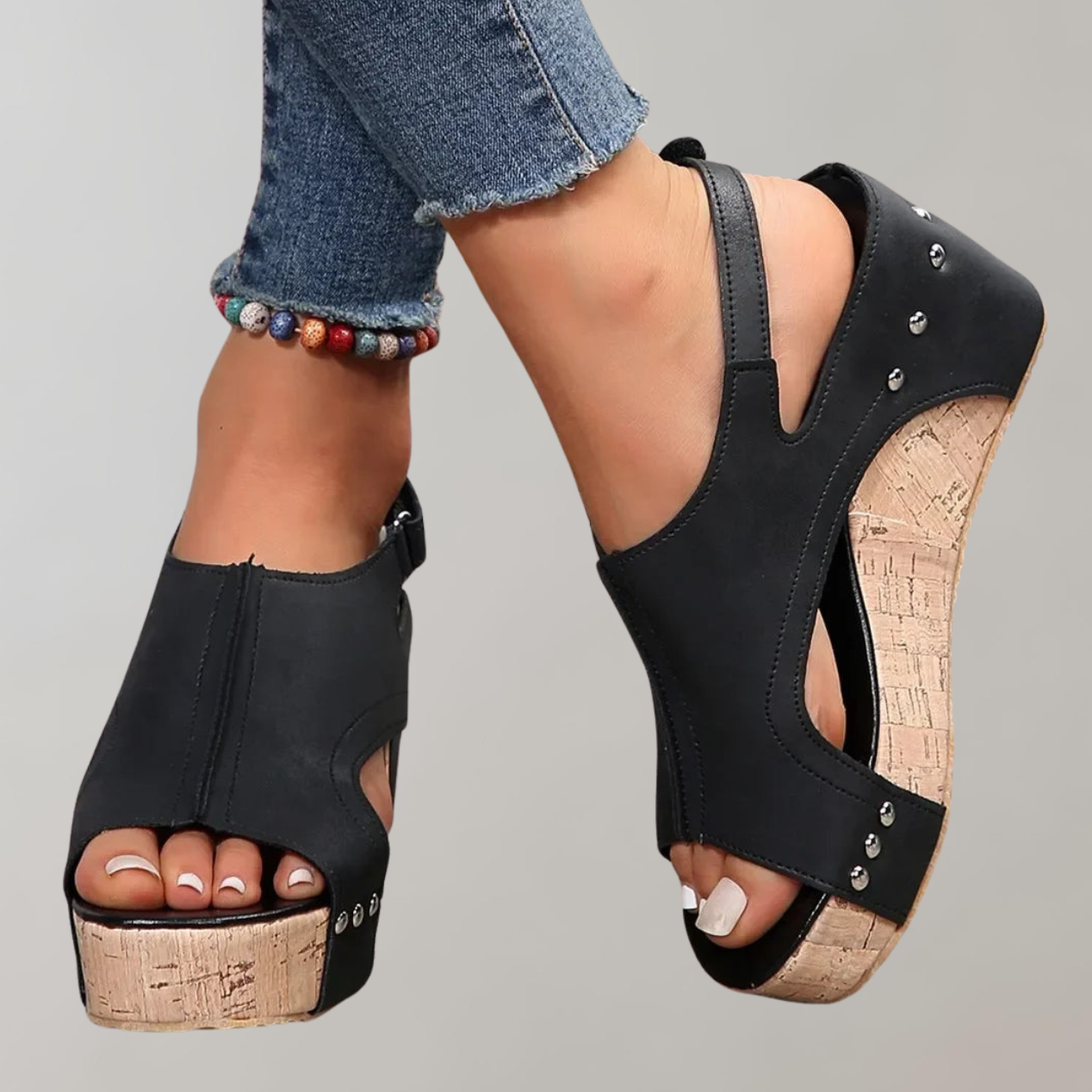 Komfortable orthopädische Damen-Sandalen mit hohem Absatz