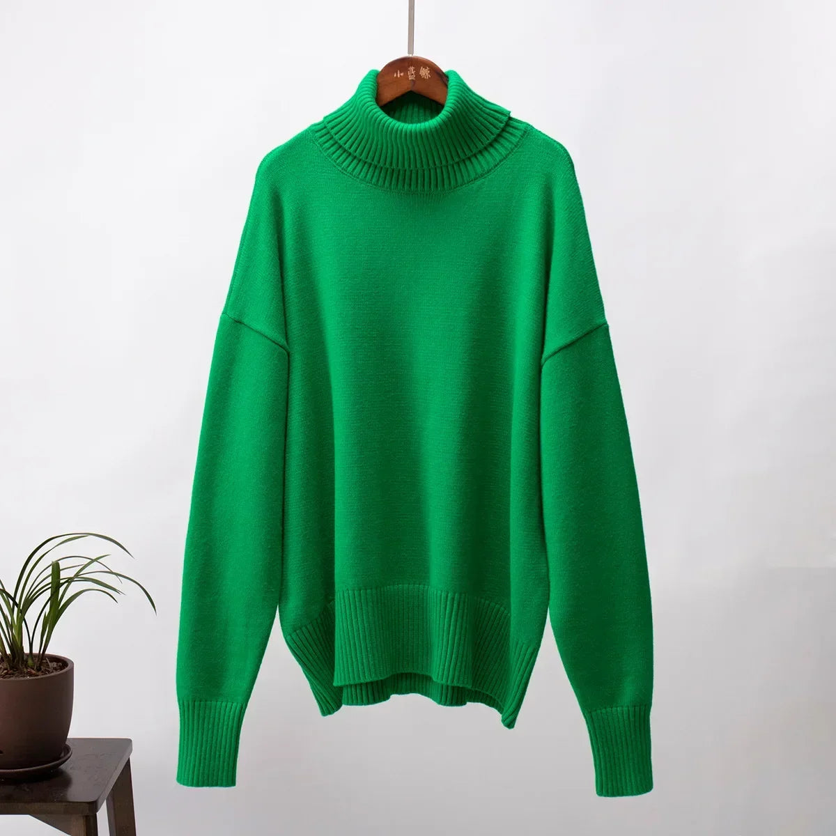 Wolle Pullover mit hohem Kragen von WOLFFMODE