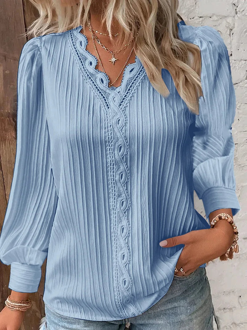 Elegant WolffMode Textured Blouse