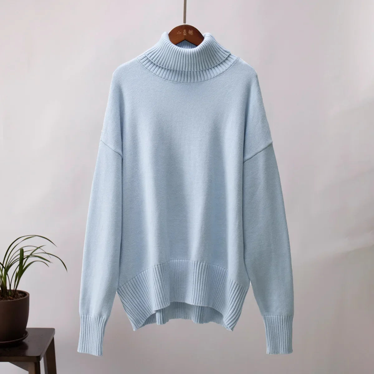 Wolle Pullover mit hohem Kragen von WOLFFMODE