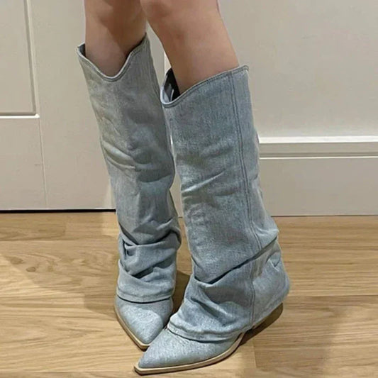 Kniehohe Stiefel aus Denim