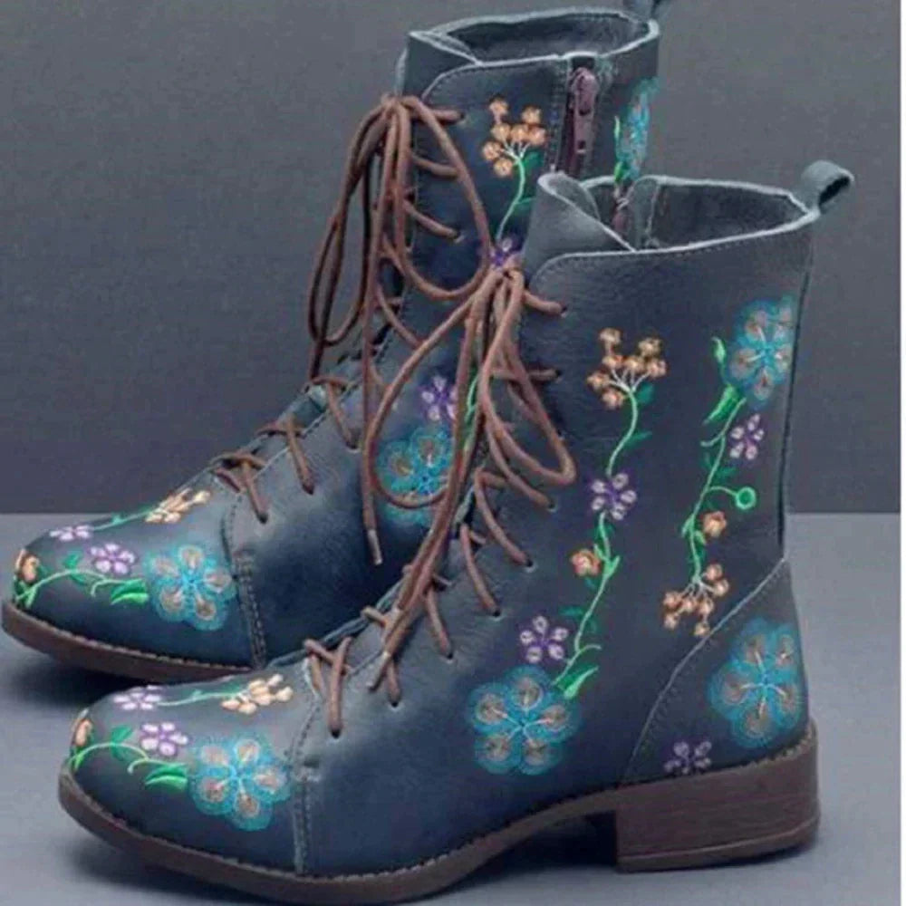 Ethno-Stickerei-Boots im Retro-Stil