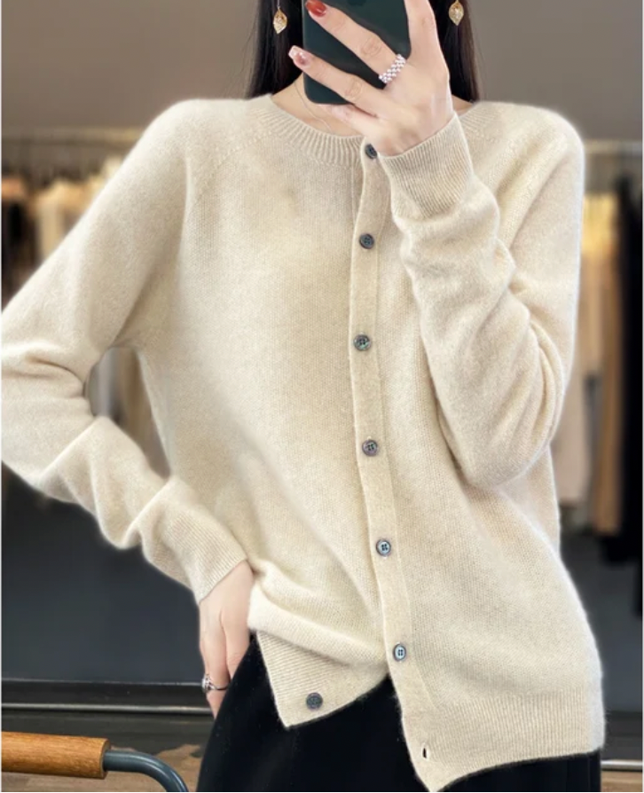 Beatrice Damen Cardigan von WOLFFMODE – Elegant für jeden Anlass