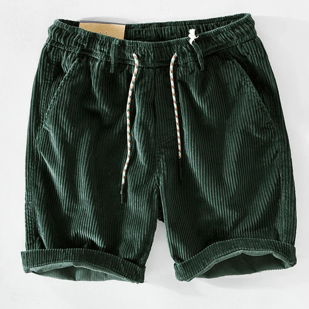 Leichte Shorts für den Sommer