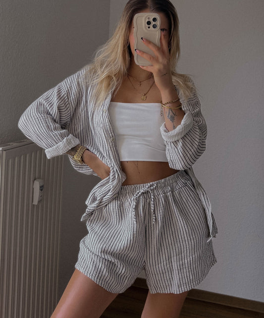 Aurela Weiß Striped Set