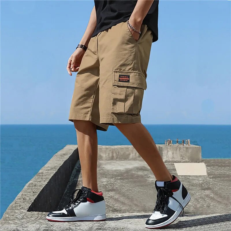 WolffMode Cargo Shorts with Multiple Pockets