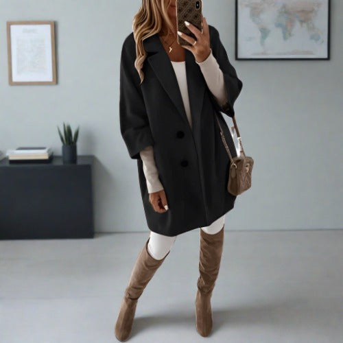 Wolffmode: Oversized Coat with Wide Collar