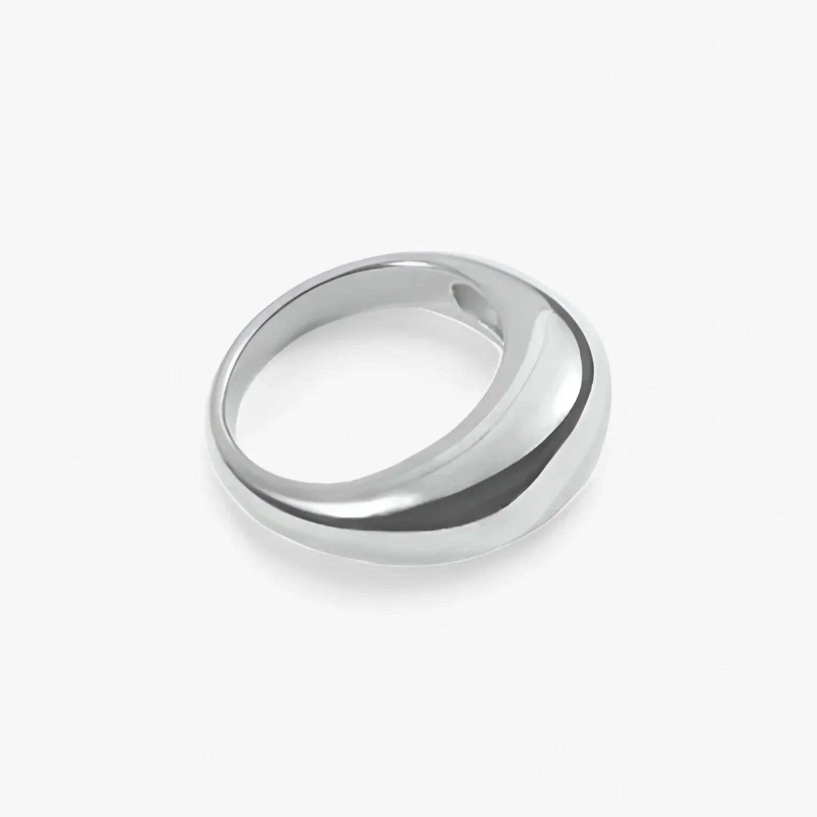 Zeitloser geometrischer Ring mit elegantem Design