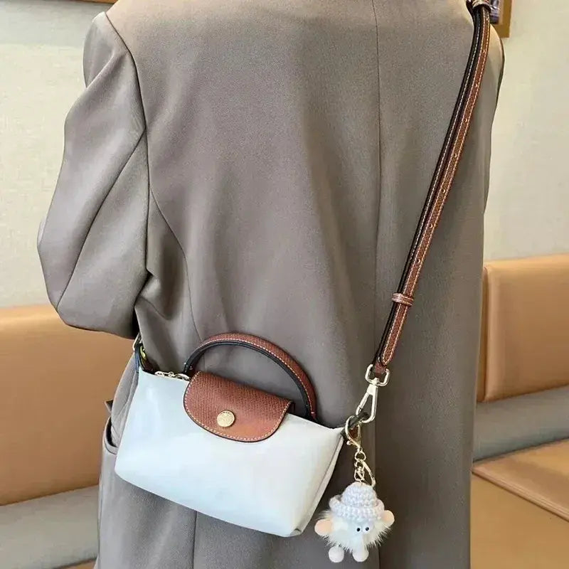 Elegante Handtasche von WOLFFMODE: Funktionalität und Stil für Frauen