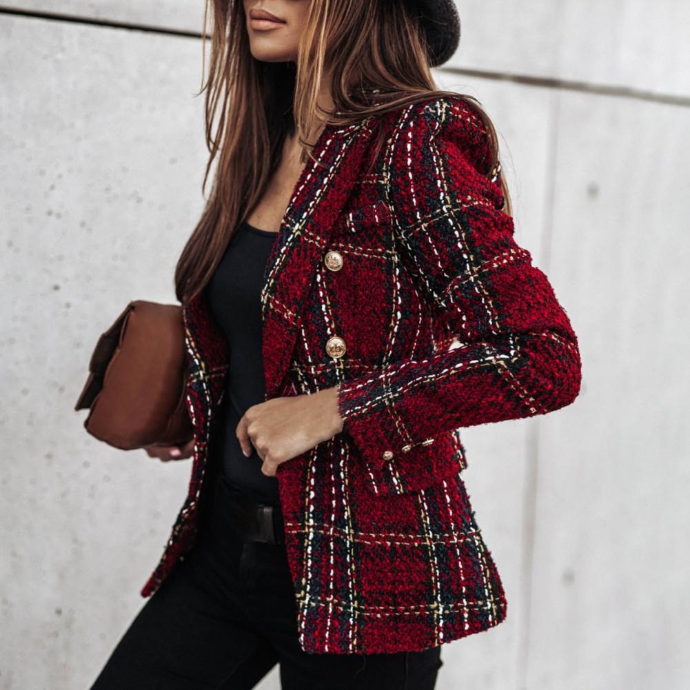 Modern checkered blazer with side pockets by WOLFFMODE